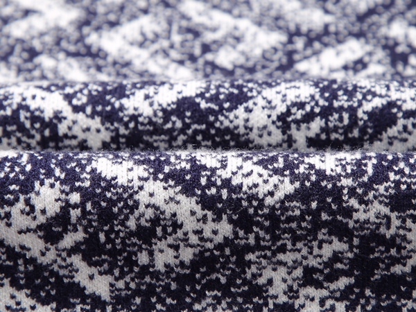 ブランドセーター角部分ディテール